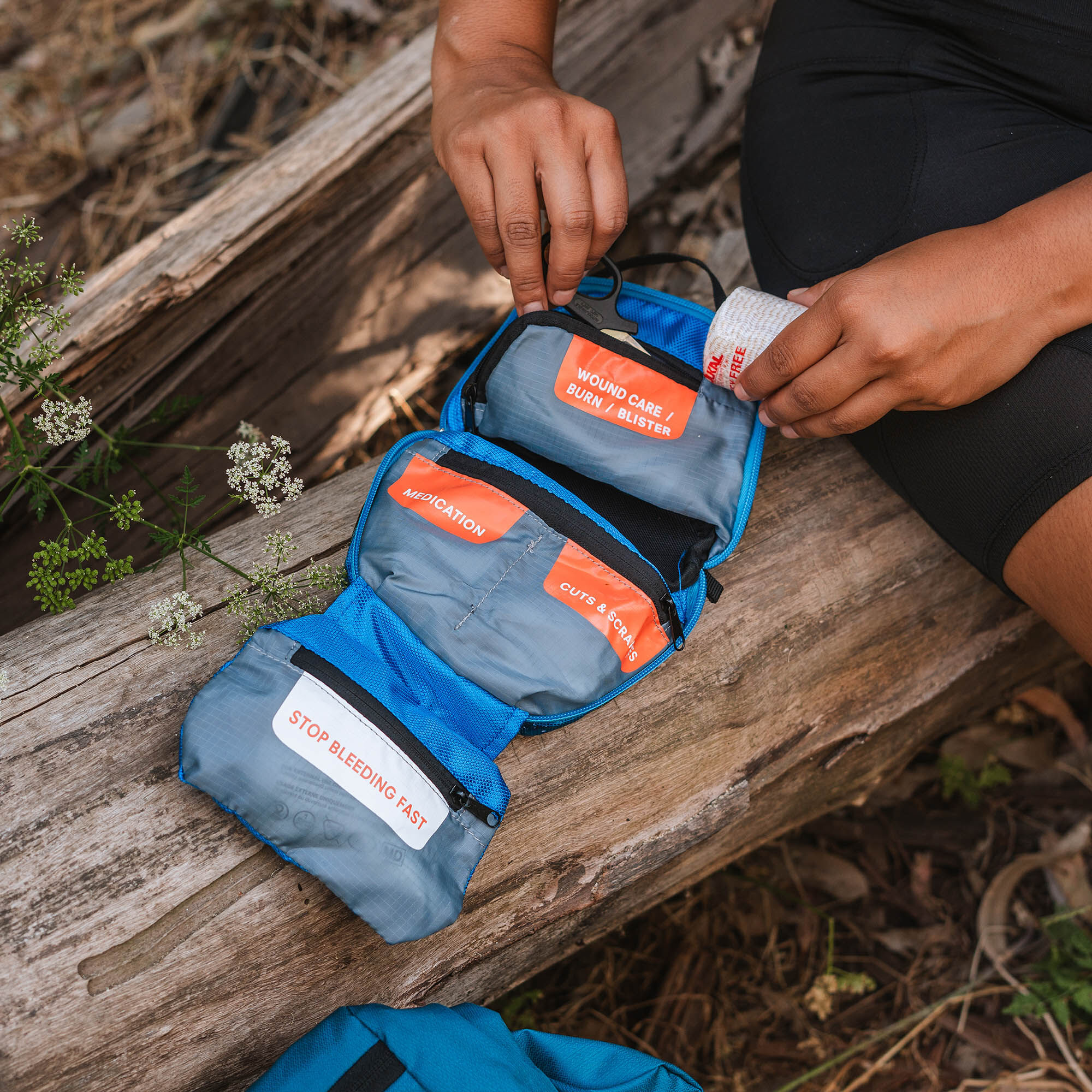 Adventure Medical Mountain Series Hiker Kit, Forest, large